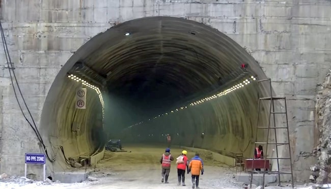 tunnel-min